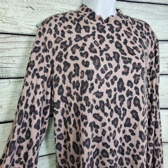 Maurices 24/7 Women’s XXL Pink Leopard Print Ribbed Long Sleeve Top - Picture 2 of 7